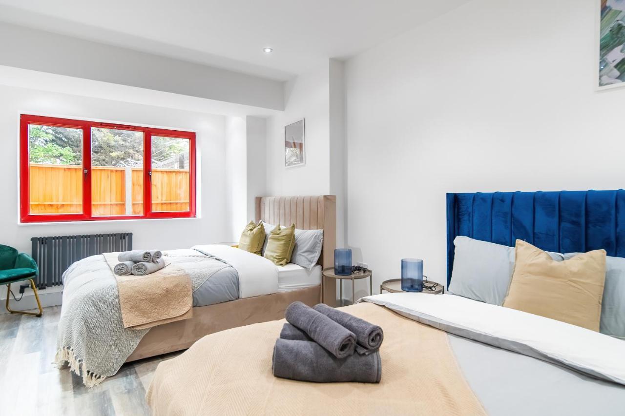 Appartement London Road Romford Block Extérieur photo