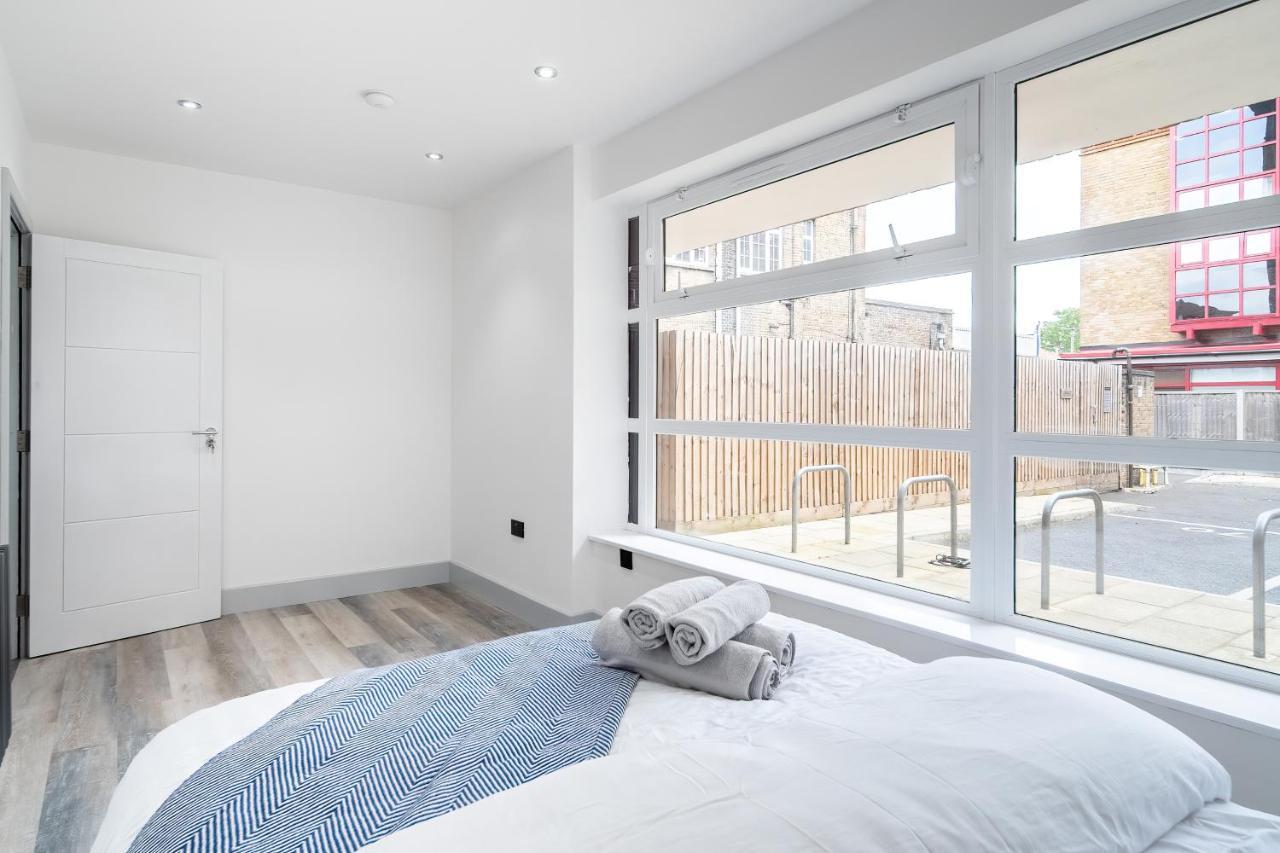 Appartement London Road Romford Block Extérieur photo