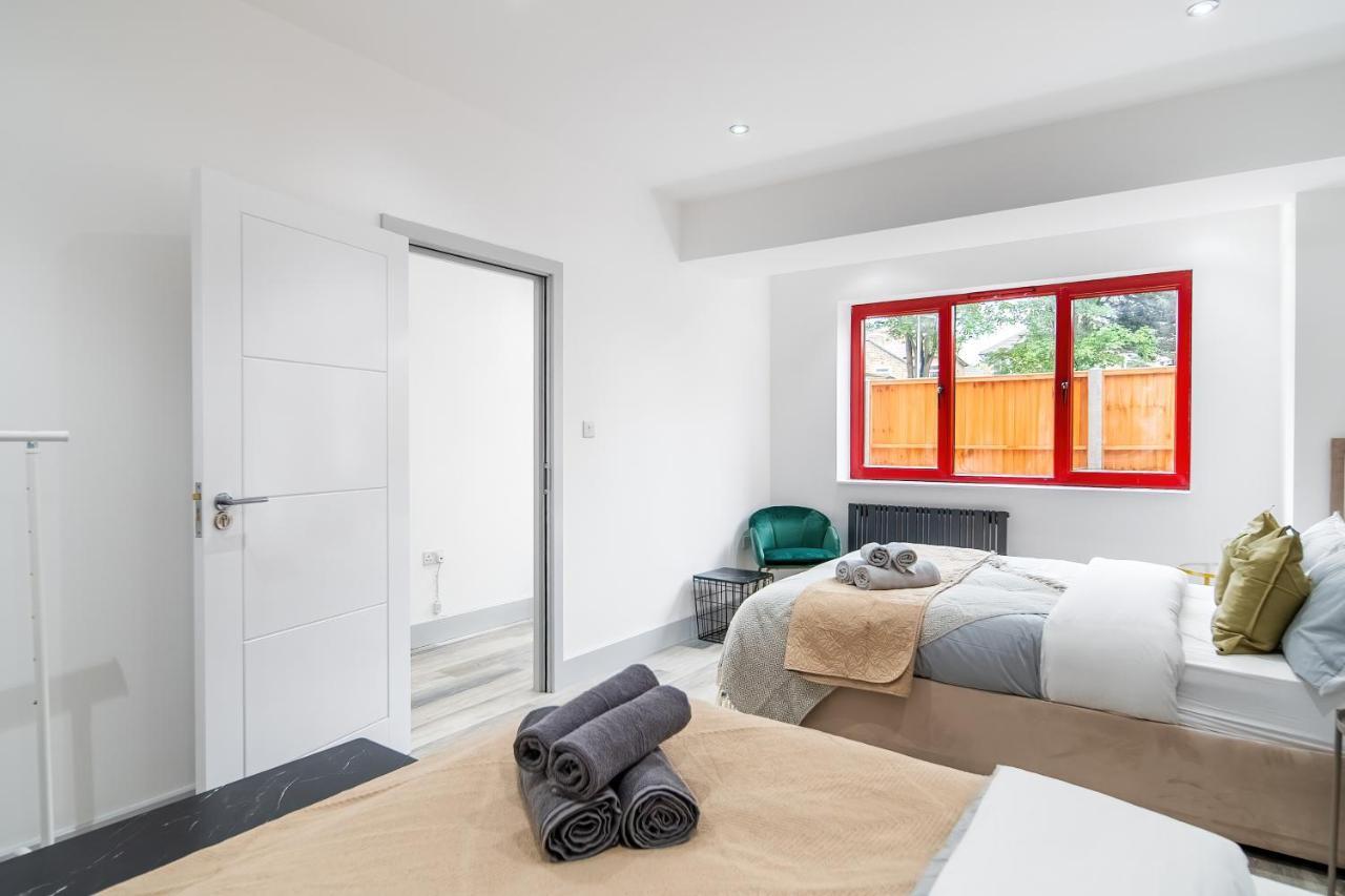 Appartement London Road Romford Block Extérieur photo