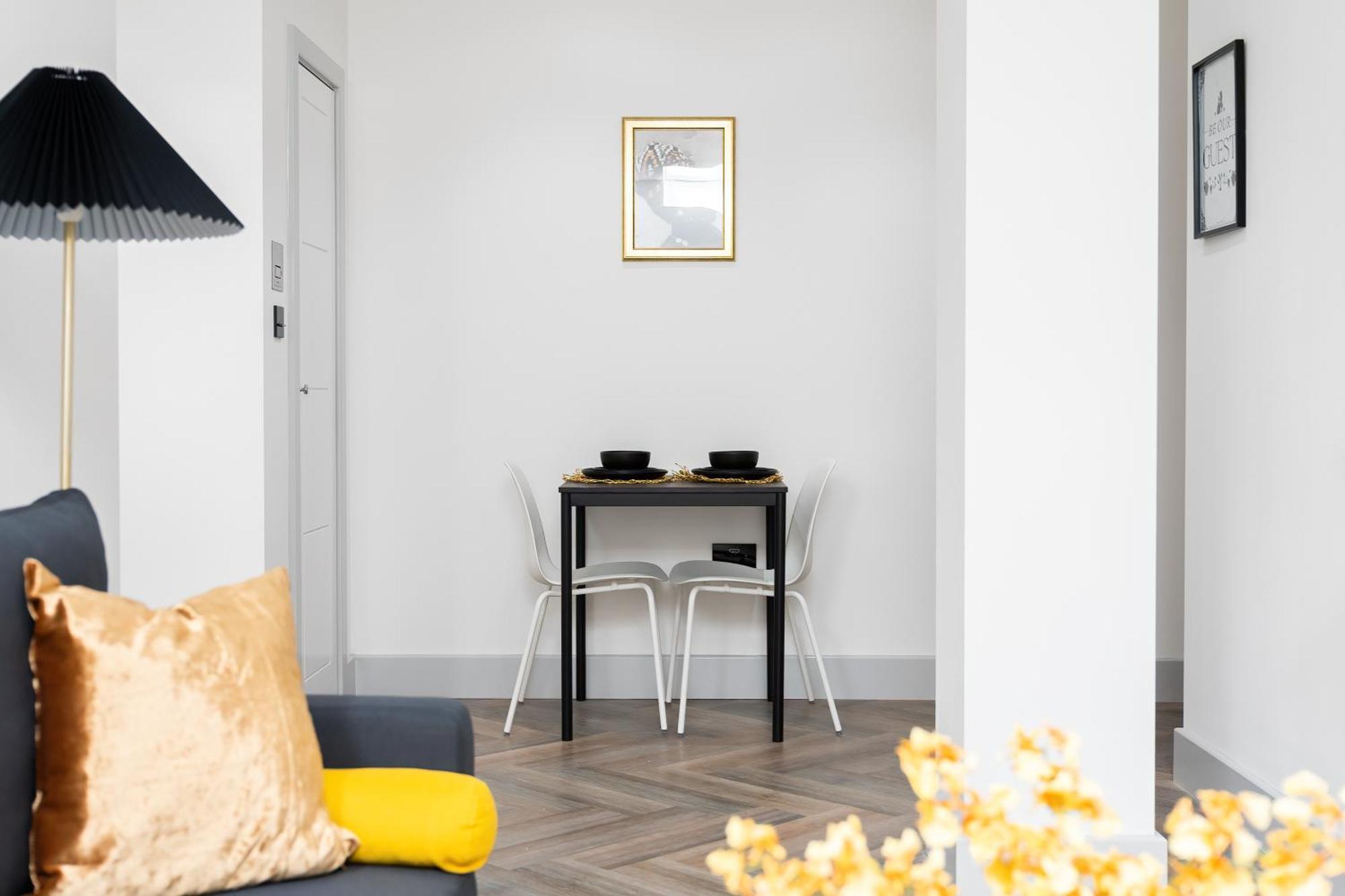 Appartement London Road Romford Block Extérieur photo